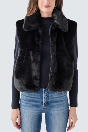 Dress Forum Collared Faux Fur Vest