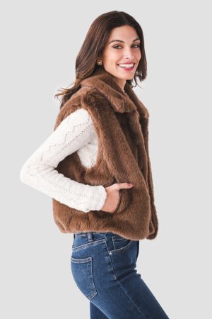 Dress Forum Collared Faux Fur Vest